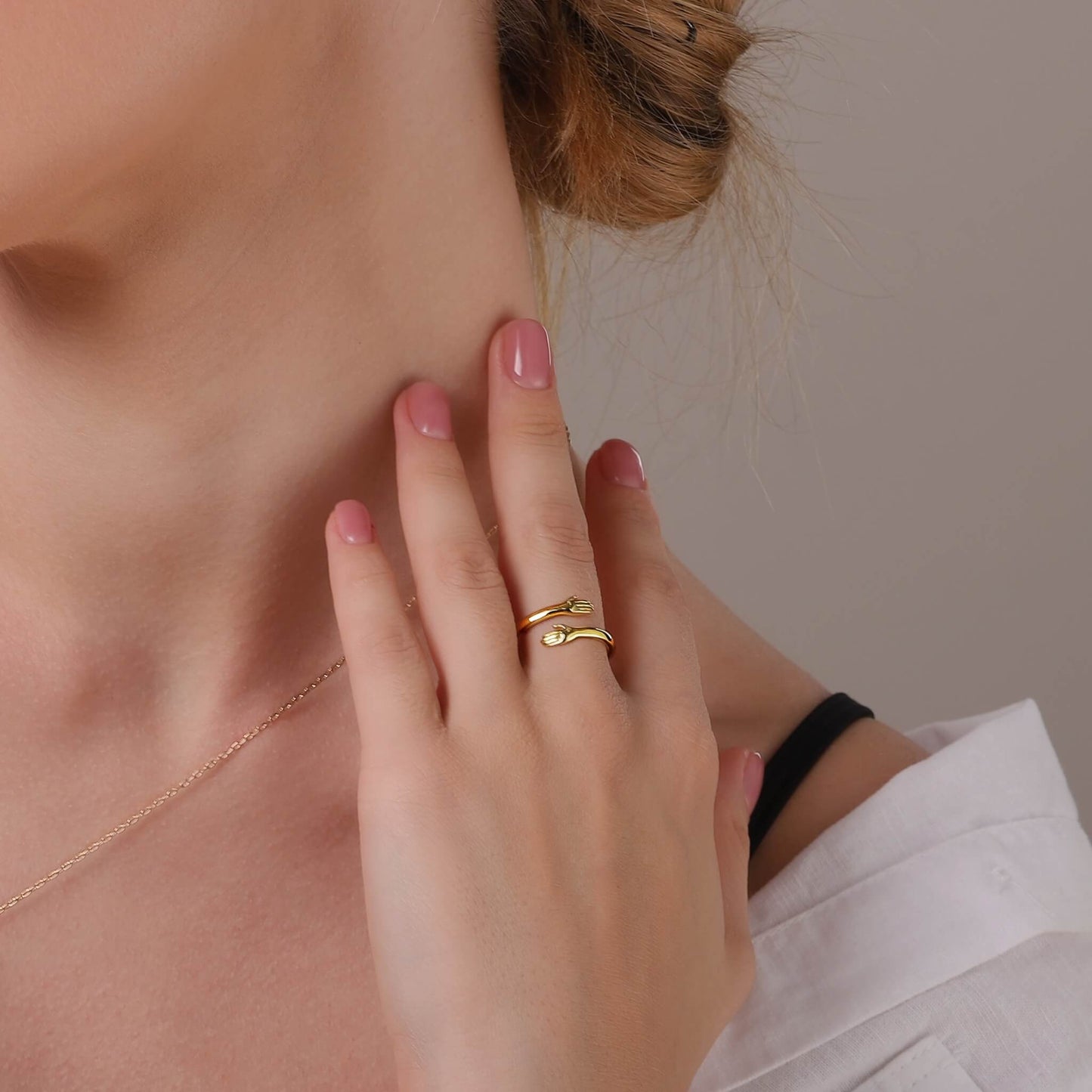 The Lovey Hug Ring